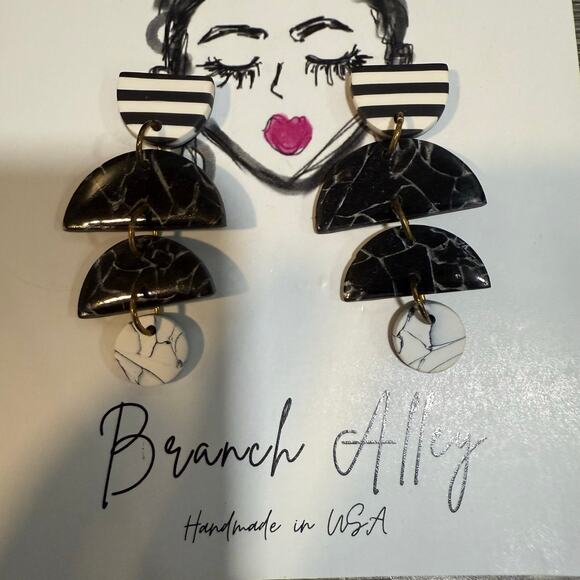 Branch Alley Black Abstract Handmade Dangle Earrings NWT - Picture 5 of 7